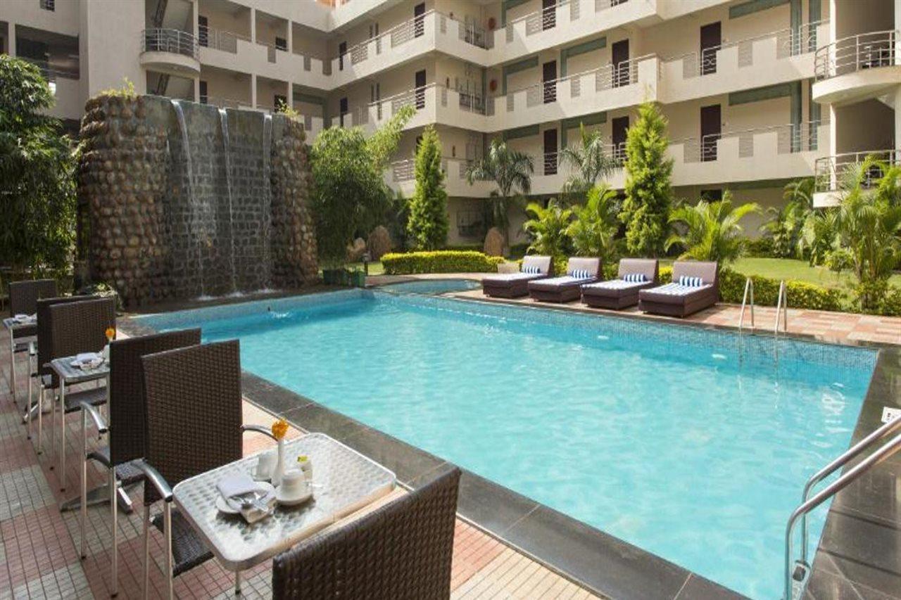 Sterling Yelagiri Exterior foto