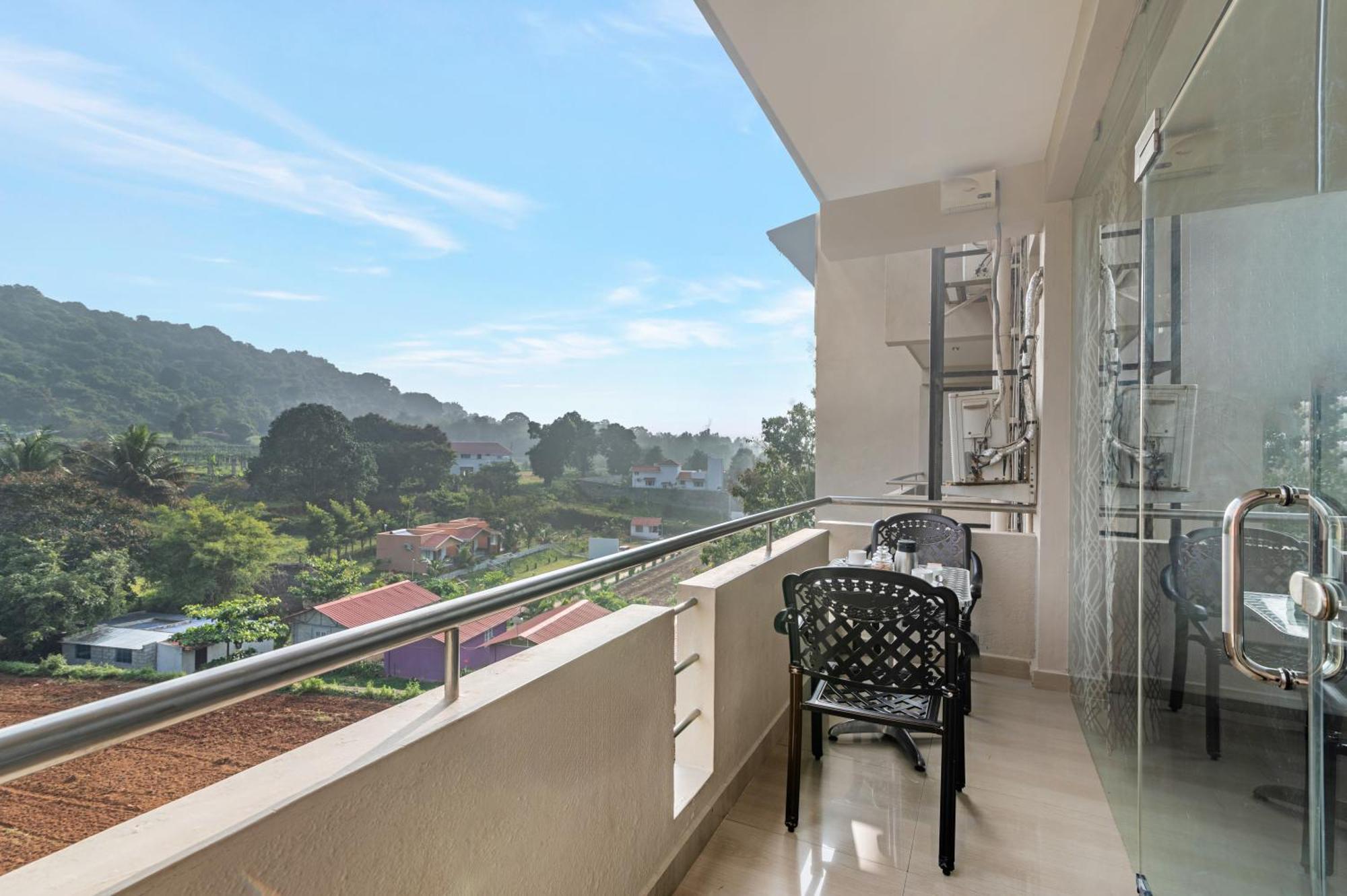 Sterling Yelagiri Exterior foto