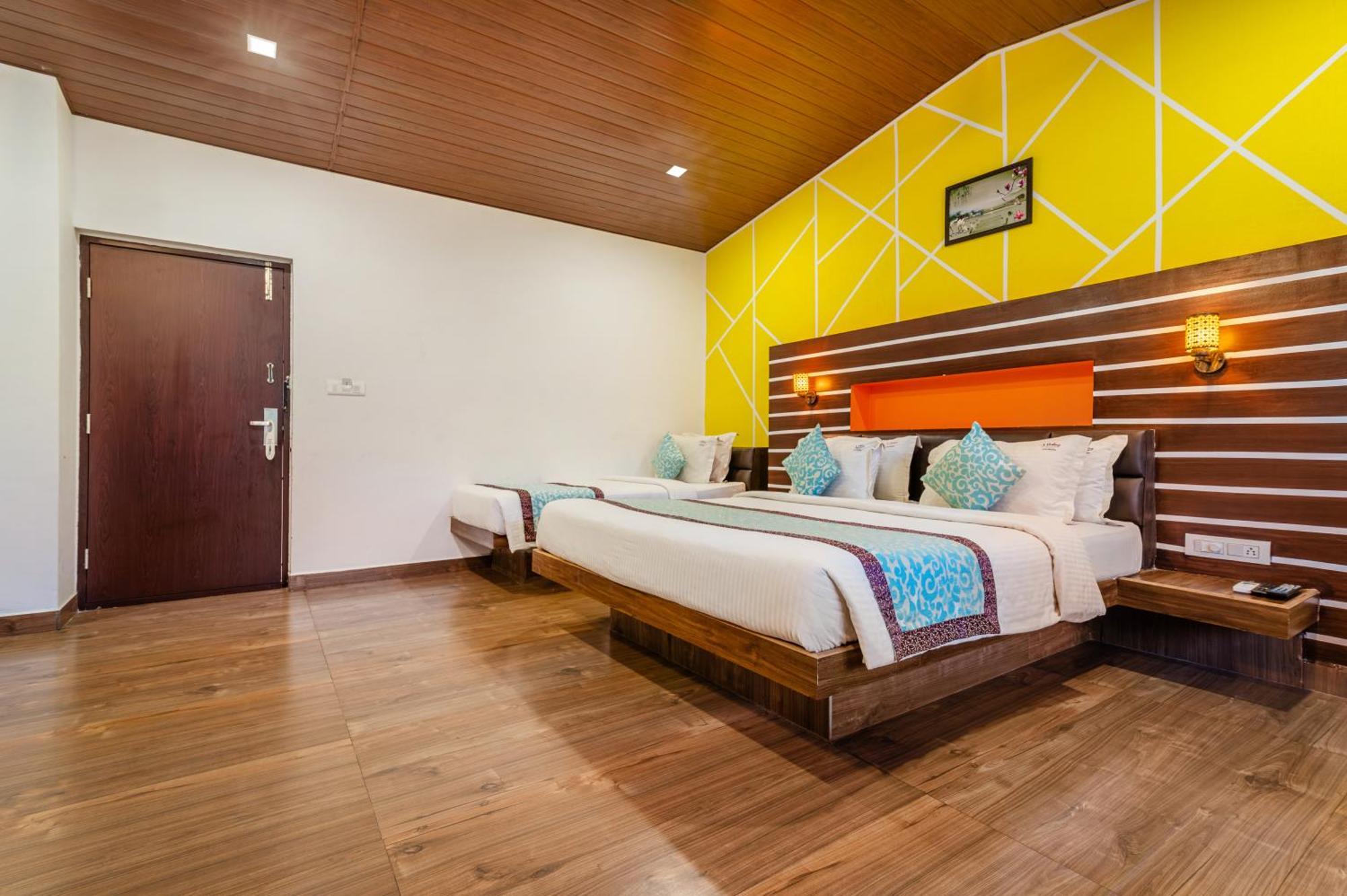 Sterling Yelagiri Exterior foto
