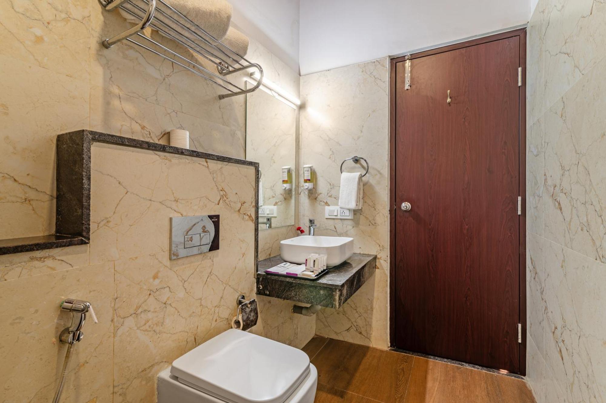 Sterling Yelagiri Exterior foto